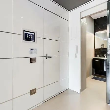 Emerald Luxury Apartment Rome
